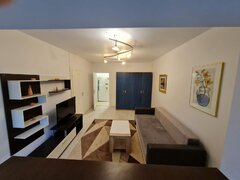 Favorit, ap 2 camere, la o statie de autobuz fata de metrou Favorit